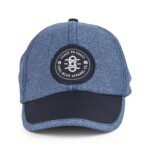 Καπέλο με κεντημένο μπάλωμα.